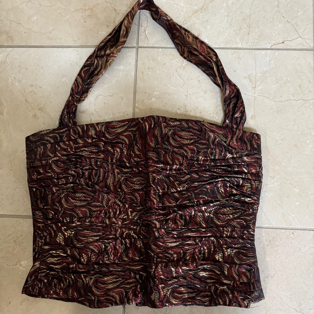 Cachet Top